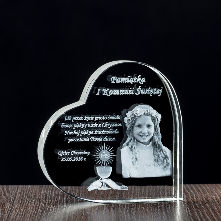 Pamiątka I Komunii Św. - zdjęcie 3D wygrawerowane w krysztale. TWOJA DEDYKACJA