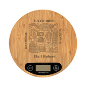 Waga kuchenna z grawerem WSPOMNIENIE WSPÓLNYCH WAKACJI + imiona