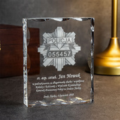 Podziękowania za służbę w Policji - odznaka 3D i dedykacja grawer w szkle