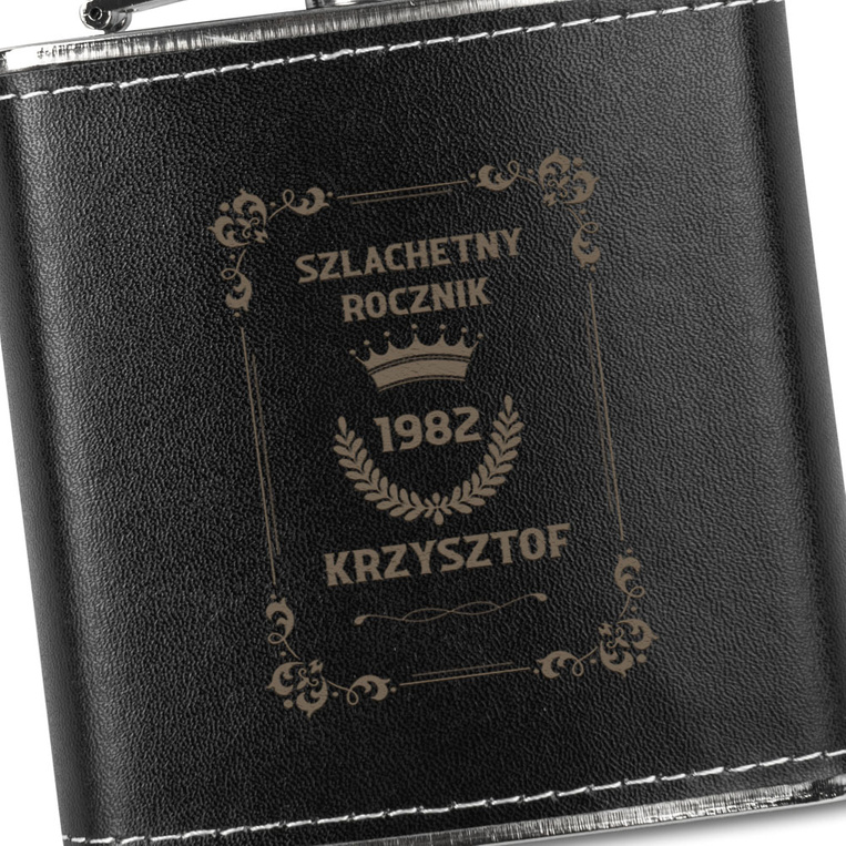 Piersiówka w skórze z grawerem SZLACHETNY ROCZNIK + IMIĘ