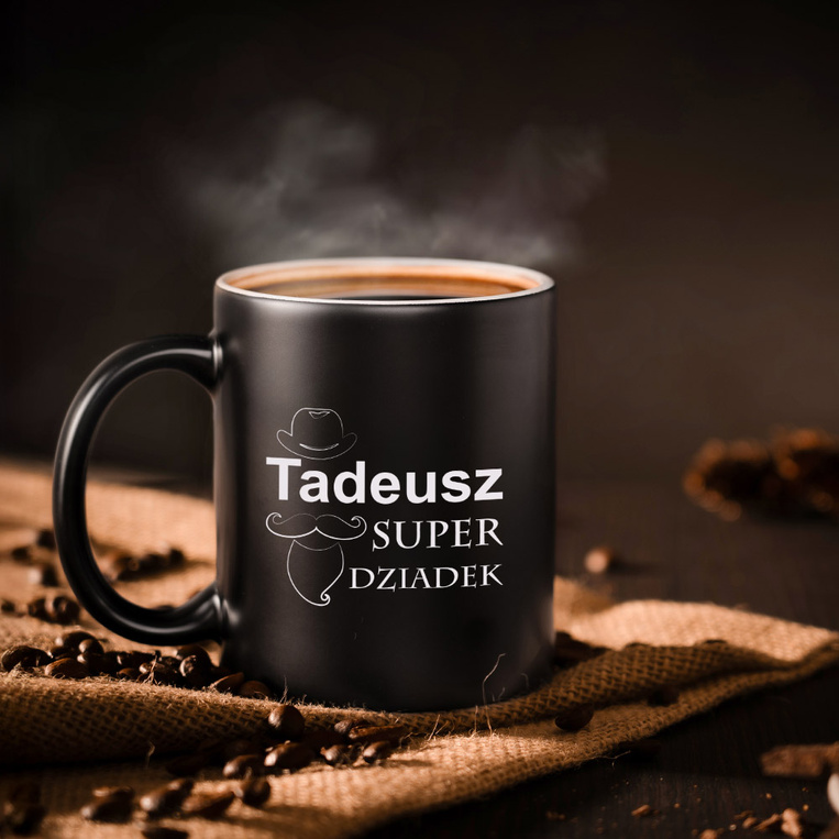 Czarny kubek z grawerem „Super Dziadek” – prezent dla dziadka