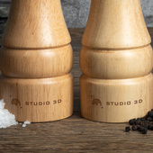 Solniczka i pieprzniczka z logiem firmowym - upominek promocyjny