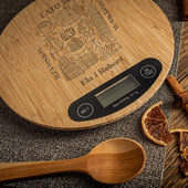 Waga kuchenna z grawerem WSPOMNIENIE WSPÓLNYCH WAKACJI + imiona