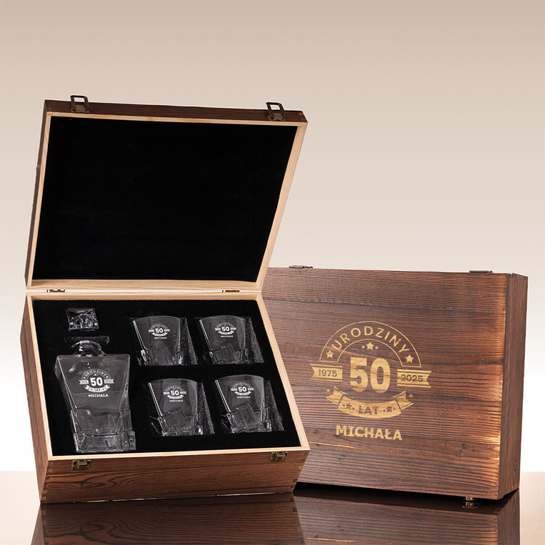 Zestaw do whisky na 50. URODZINY – personalizowany prezent z grawerem