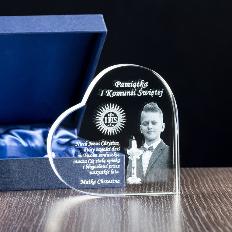 Pamiątka I Komunii Św. - FOTOPREZENT od chrzestnych z grawerem