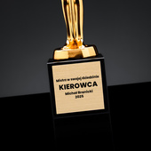 Statuetka OSCARA DLA KIEROWCY – puchar z grawerem w nagrodę za wyniki 