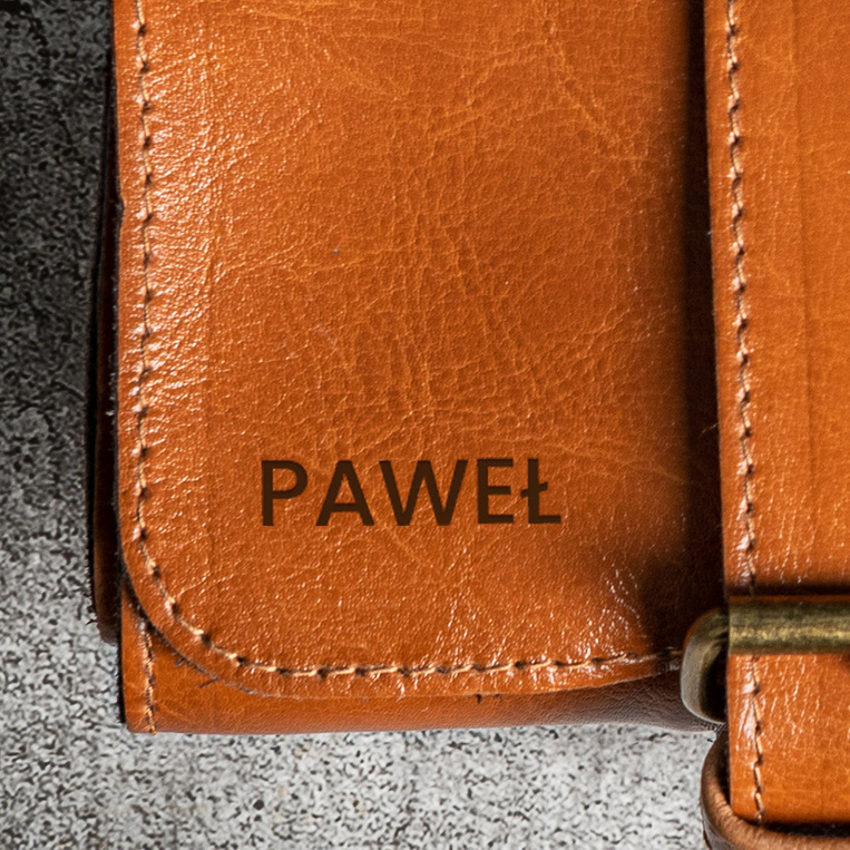 Eleganckie skórzane etui na zegarki DLA FACETA z grawerem imienia