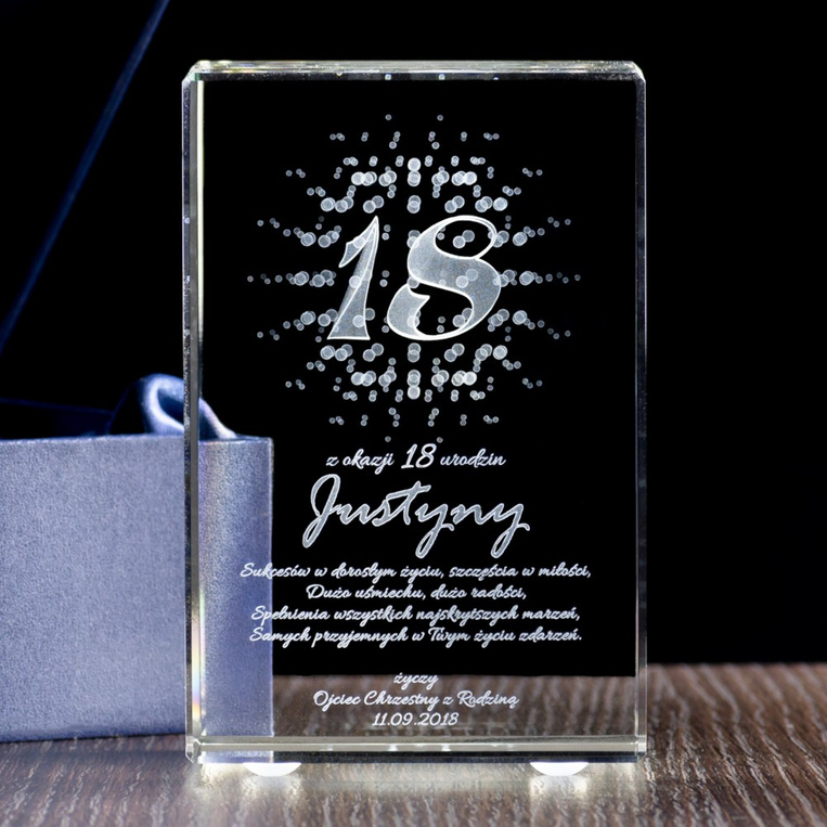 Statuetka 3D na 18 Urodziny - personalizacja grawerem
