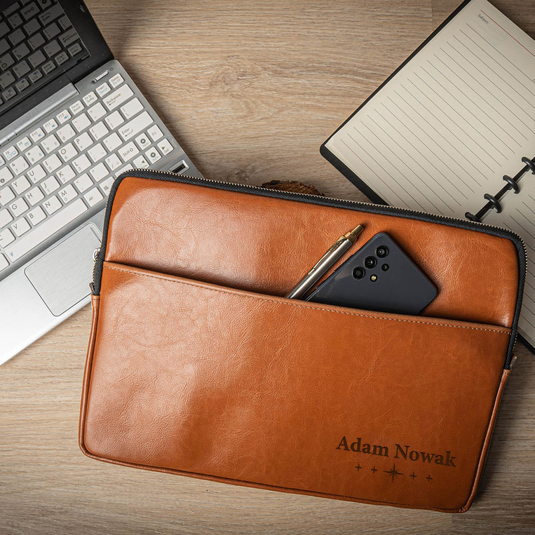 Personalizowane skórzane etui do laptopa 13 cali PREZENT z twoim grawerem