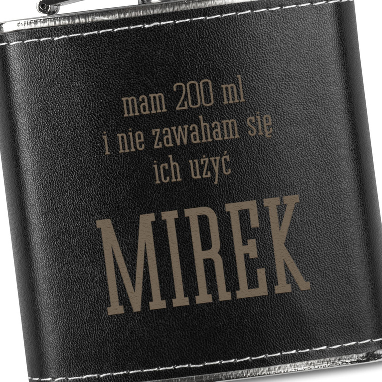 Grawerowana piersiówka w skórzanej obwolucie na prezent DLA NIEGO