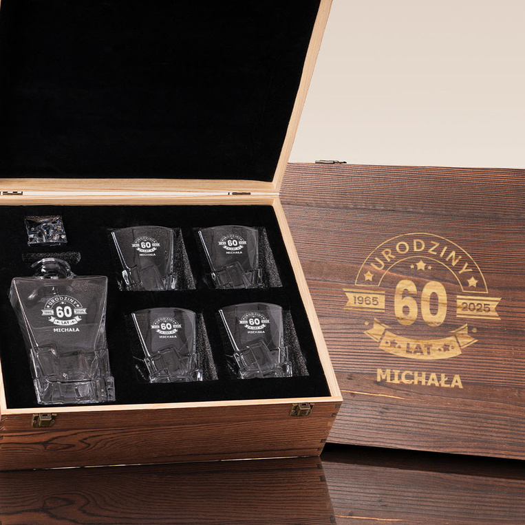 Zestaw do whisky na 50. URODZINY – personalizowany prezent z grawerem
