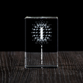 Prezent na 18-stkę - statuetka szklana z Twoją dedykacją