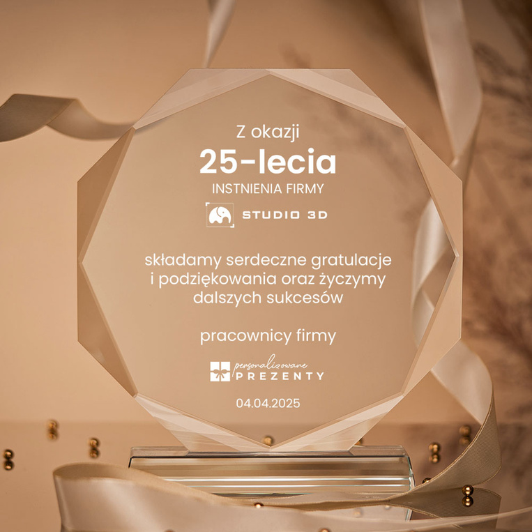 Szklana statuetka z grawerem – prezent na 25-LECIE FIRMY