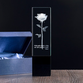 Róża 3D zatopiona w szkle - okazała statuetka na prezent Rocznica Urodziny Imieniny