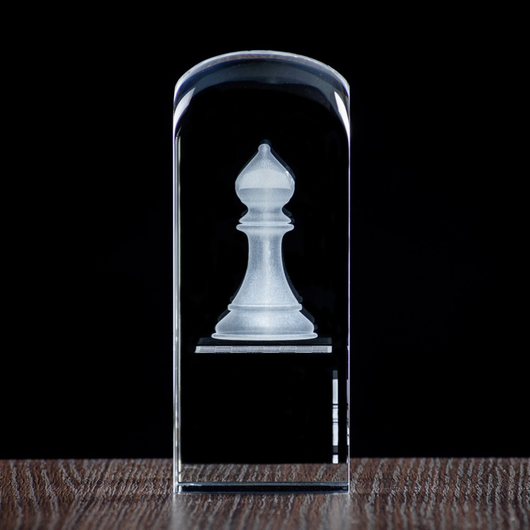 Nagroda w konkursie szachowym - GONIEC grawer w szklanej statuetce