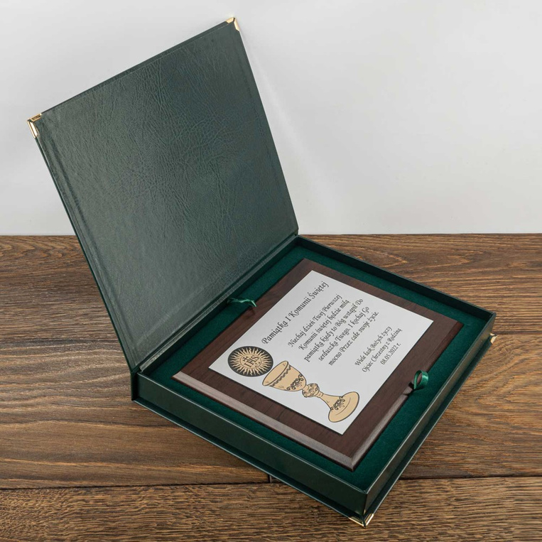 Dyplom na pamiątkę I Komunii Świętej – prezent dla chrześniaka, dziecka, wnuka