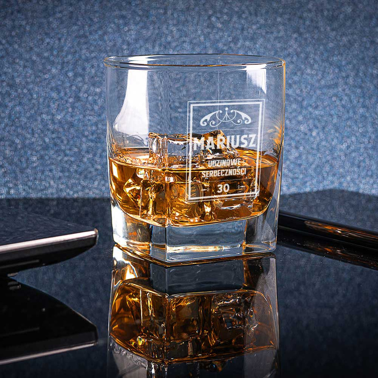 GRAWEROWANY Zestaw do whisky URODZINOWE SERDECZNOŚCI + IMIĘ na prezent na 30 URODZINY