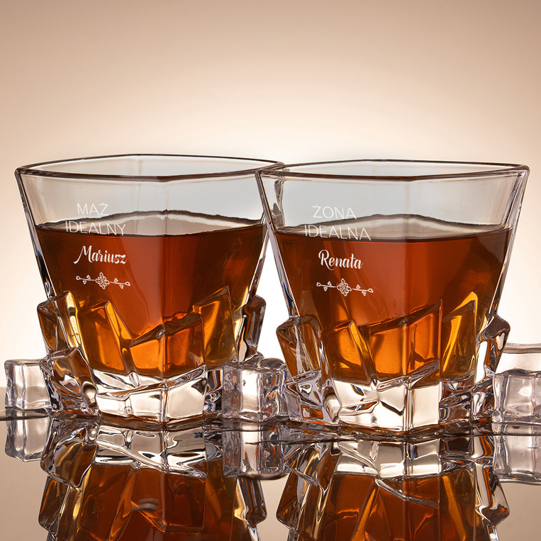 2 Szklanki do whisky PREZENT NA ROCZNICĘ z grawerem w czarnej TUBA PREZENTOWA