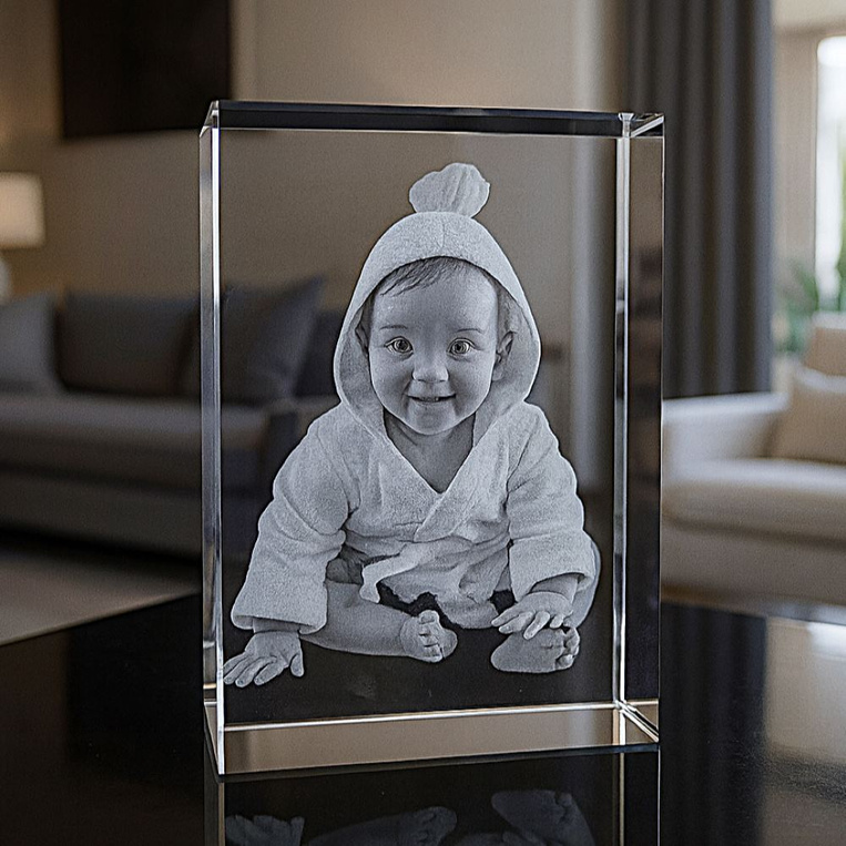 Duży fotokryształ 3D ze zdjęciem dziecka – chrzest, roczek, komunia