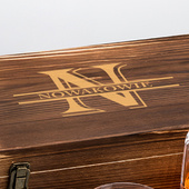 Zestaw do whisky Twist z monogramem – karafka, szklanki i kamienie NA ROCZNICĘ