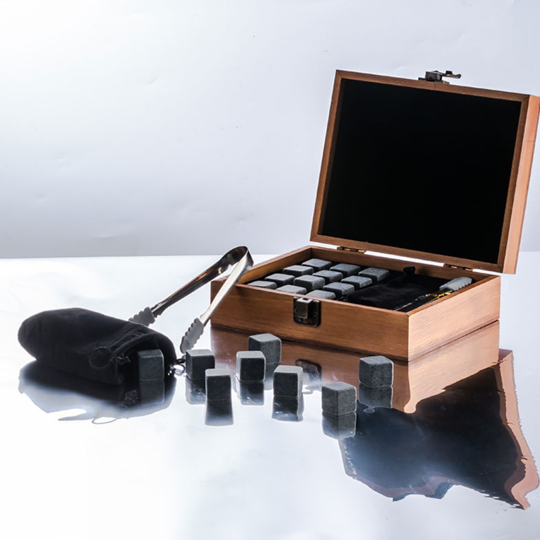 PERSONALIZOWANE Kamienie do whisky - PREMIUM QUALITY + IMIĘ