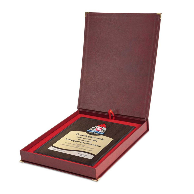 DYPLOM DLA STRAŻAKA – podziękowania za lata oddanej służby