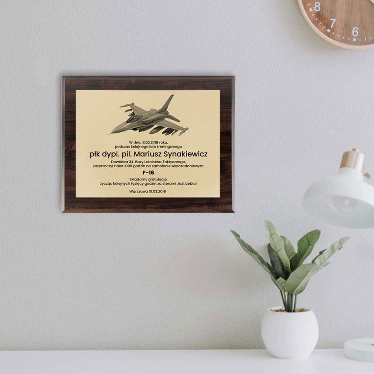 DYPLOM DLA PILOTA – gratulacje z okazji nalotu 1000 godzin, jubileuszu, awansu