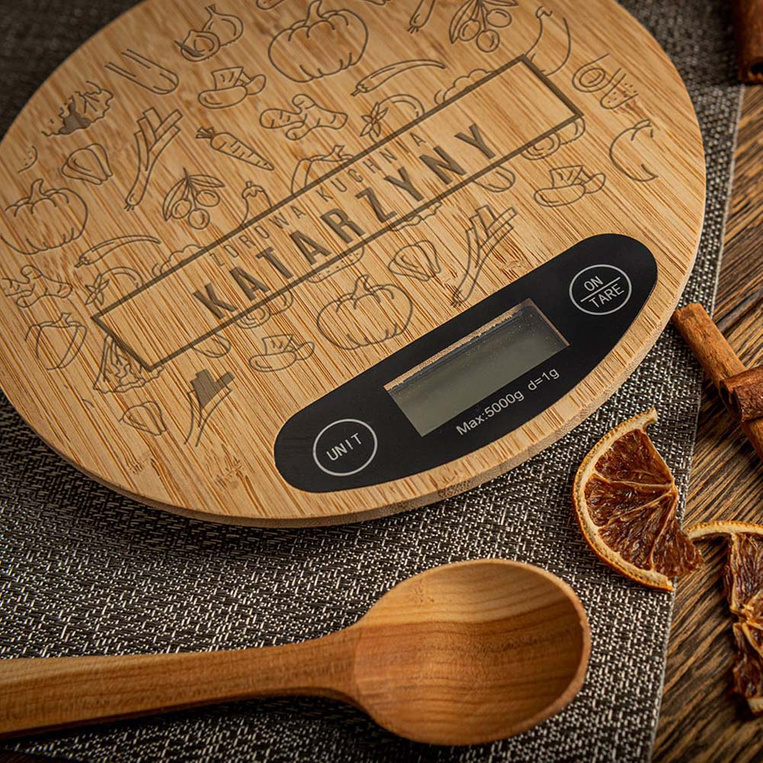 Waga kuchenna z grawerem ZDROWA KUCHNIA KATARZYNY twoja personalizacja