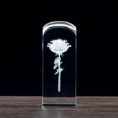 Róża 3D Wygrawerowana wewnątrz statuetki - PREZENT DLA NIEJ