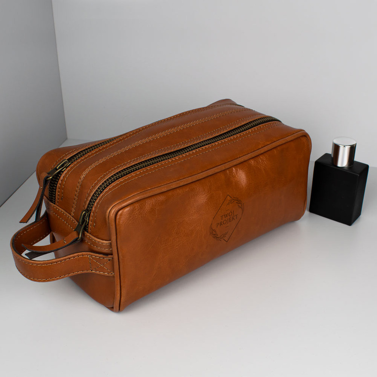 Grawerowana kosmetyczka ze skóry PREZENT DLA NIEGO z twoim projektem