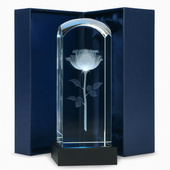 Kryształ z różą 3D na podstawce LED – wyjątkowy, personalizowany prezent