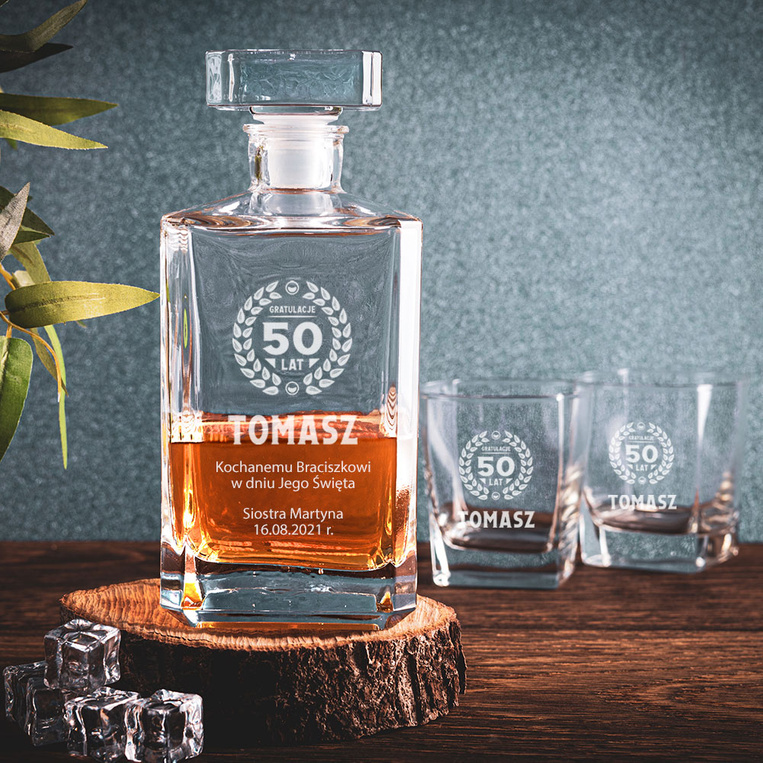 Zestaw karafka i szklanki z okazji 50 URODZIN personalizowany grawerem prezent