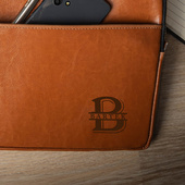 Skórzane etui do laptopa 13 cali wygrawerowany MONOGRAM I IMIĘ