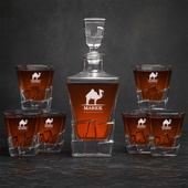 Karafka i 6 szklanek – prezent z humorem "NIE WIELBŁĄD NAPIĆ SIĘ MUSI"