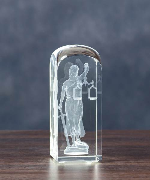 Temida - statuetka DLA PRAWNIKA, SĘDZIEGO z okazji zdania aplikacji, egzaminu