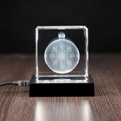 Statuetka 3D 80x80x80 mm z grawerem bombki – fotolampka 3D LED z personalizacją