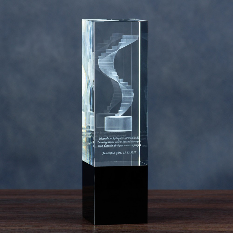 Nagroda za OSIĄGNIĘCIA BIZNESOWE - schody 3D w szklanej statuetce