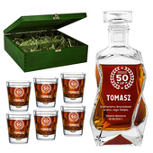Personalizowany zestaw do whisky – karafka i szklanki z grawerem na 50-tkę