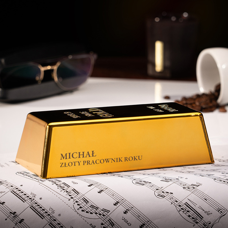 Sztabka złota z grawerem – „Złoty Pracownik Roku” + imię