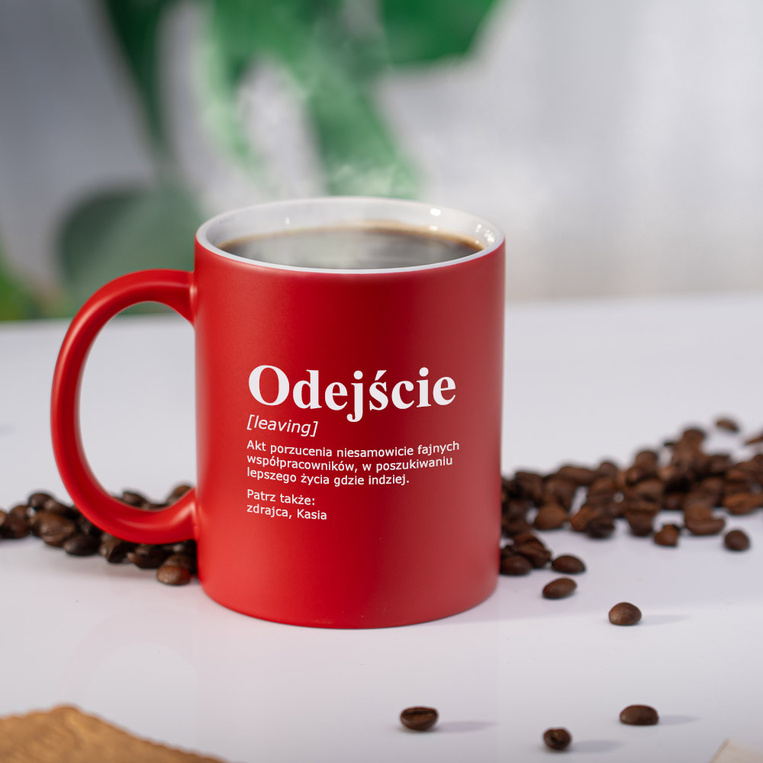 Kubek ceramiczny z grawerem NA ODEJŚCIE Z PRACY – humorystyczny