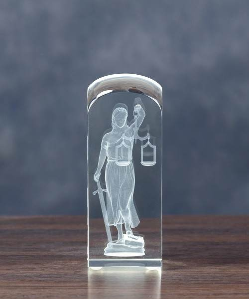 Temida - statuetka DLA PRAWNIKA, SĘDZIEGO z okazji zdania aplikacji, egzaminu