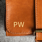 Eleganckie skórzane etui na zegarki na prezent TŁOCZONE ZŁOTE INICJAŁY