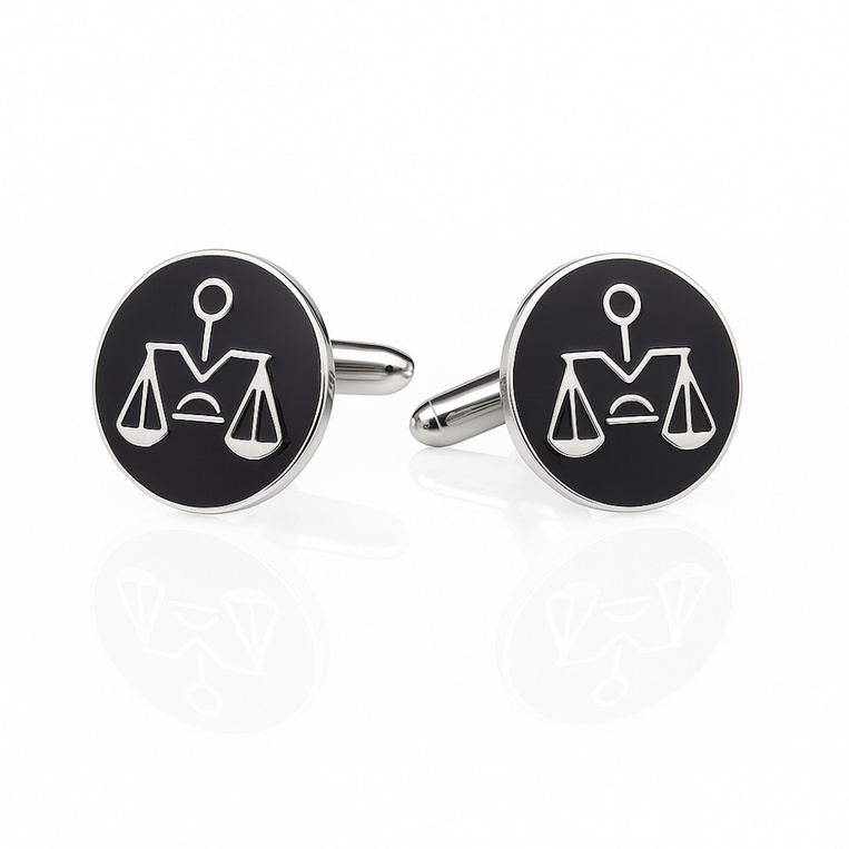 Spinki do mankietów WAGA TEMIDY – prezent DLA ABSOLWENTA PRAWA PRAWNIKA