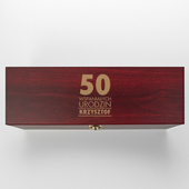 Skrzynka na wino z akcesoriami na PREZENT NA 50 URODZINY