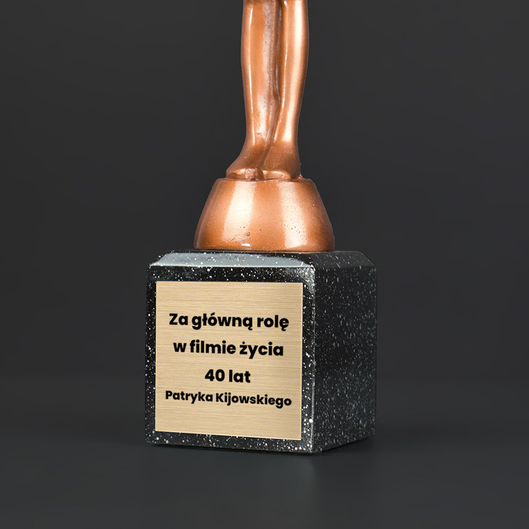 Statuetka WIKTOR – za główną rolę w filmie życia – 40 URODZINY