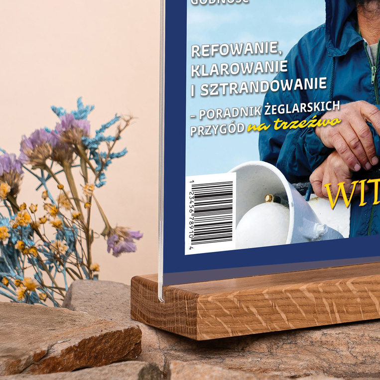 Statuetka ze szkła akrylowego 21x30 cm – Okładka „Żeglarz” z humorem