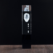 Statuetka 3D z grawerowanym uściskiem dłoni - Podziękowania firmowe