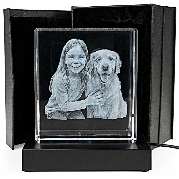 Fotokryształ 3D dziecka z pieskiem – statuetka szklana z LED