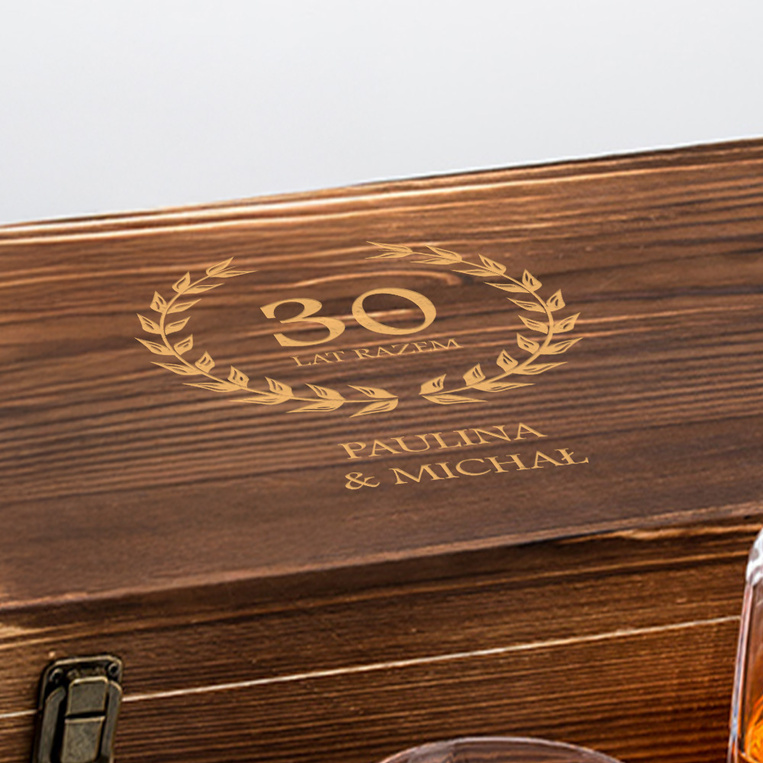 Zestaw do whisky na 30 LAT RAZEM – prezent z sercem i wspomnieniem