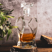 Personalizowany zestaw do whisky z karafką i szklankami - prezent na 40 urodziny